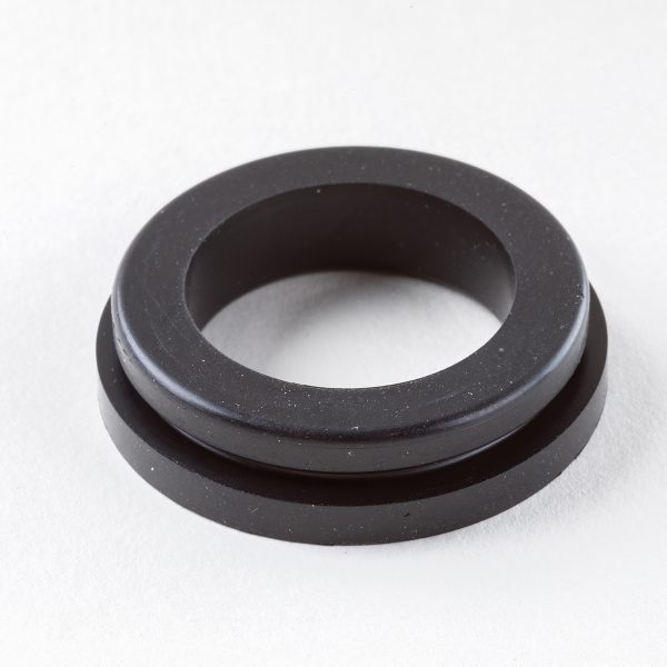 Fuel Pump Grommet For 4x4, 625i, 825i, 825i S4 Gator Utility Vehicles And X700 Series Riding Lawn Mowers