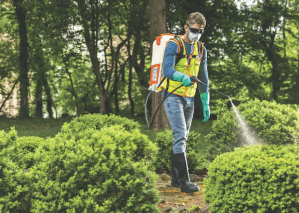 STIHL SGA 85 Battery Powered Sprayer - Image 2