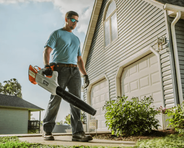 STIHL BGA 100 Handheld Battery-Powered Blower - Image 3