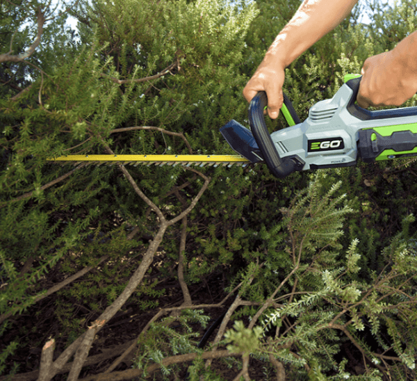 24" POWER+ BRUSHLESS HEDGE TRIMMER KIT - Image 6